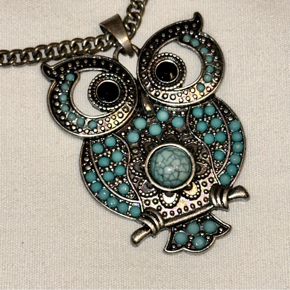 ⚡️3 for $10⚡️ Pewter Owl Pendant Necklace Faux Turquoise 36 Inch Chain